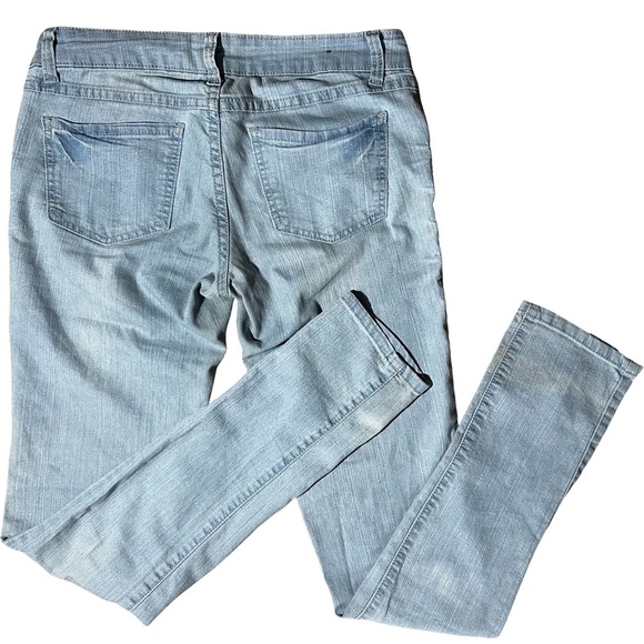 Bongo Low-Waisted Jeans Size 7 Light Blue - Picture 2 of 4
